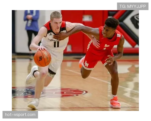 推人犯规如何界定？裁判判罚的三个关键尺度